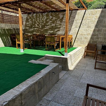 Bohobos Hostel Antibes Eksteriør bilde