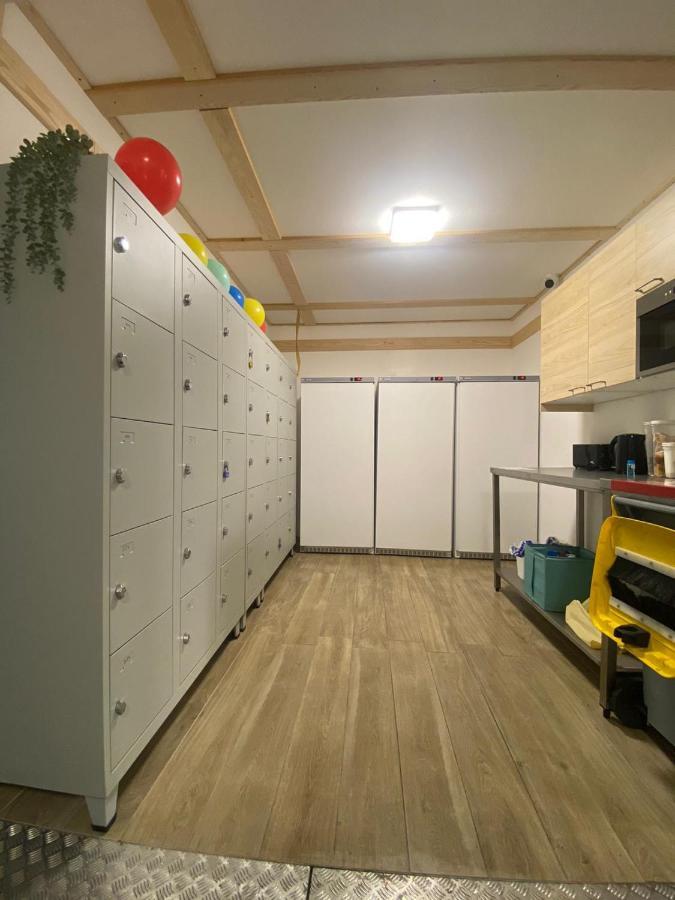 Bohobos Hostel Antibes Eksteriør bilde