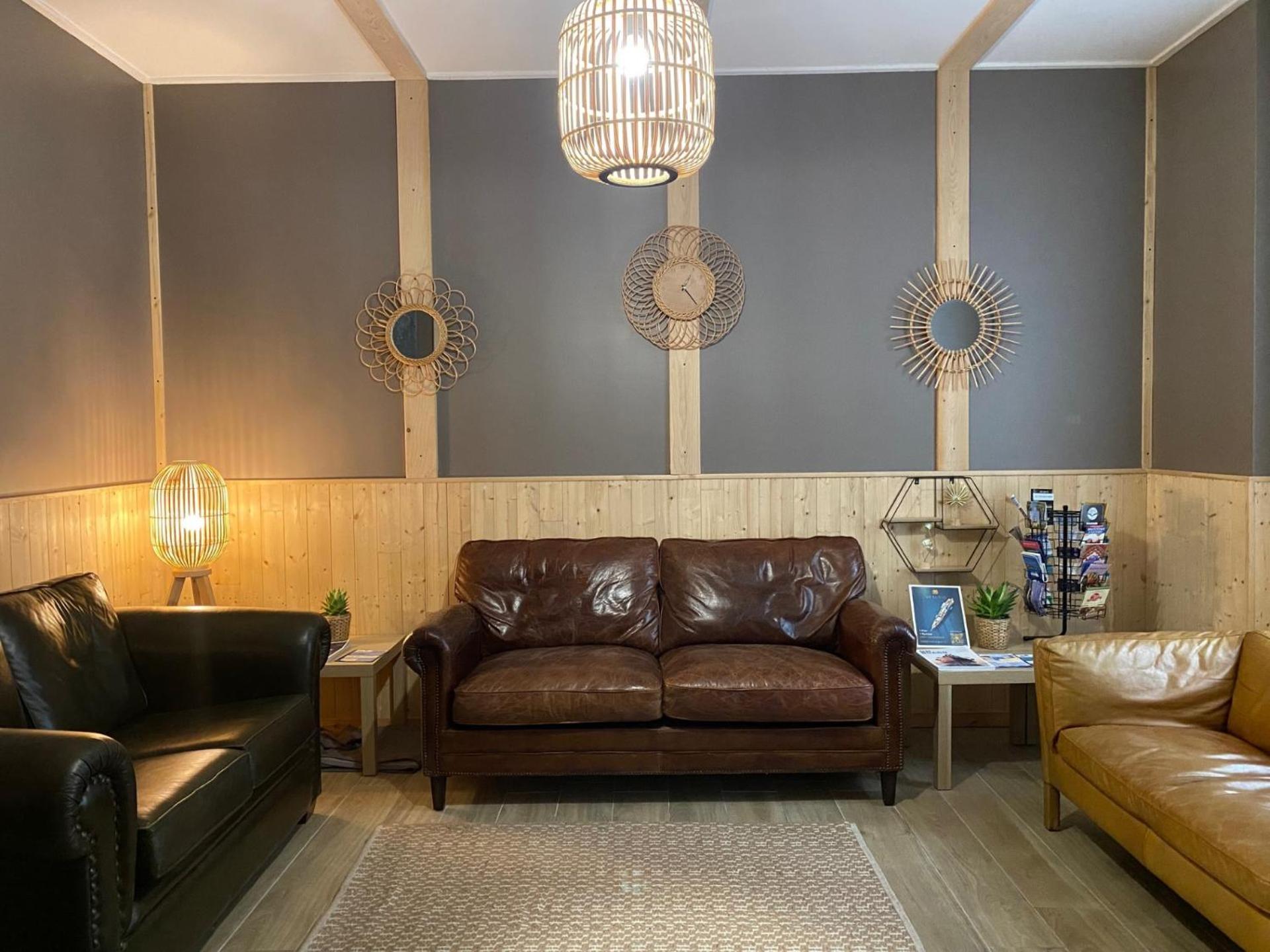 Bohobos Hostel Antibes Eksteriør bilde