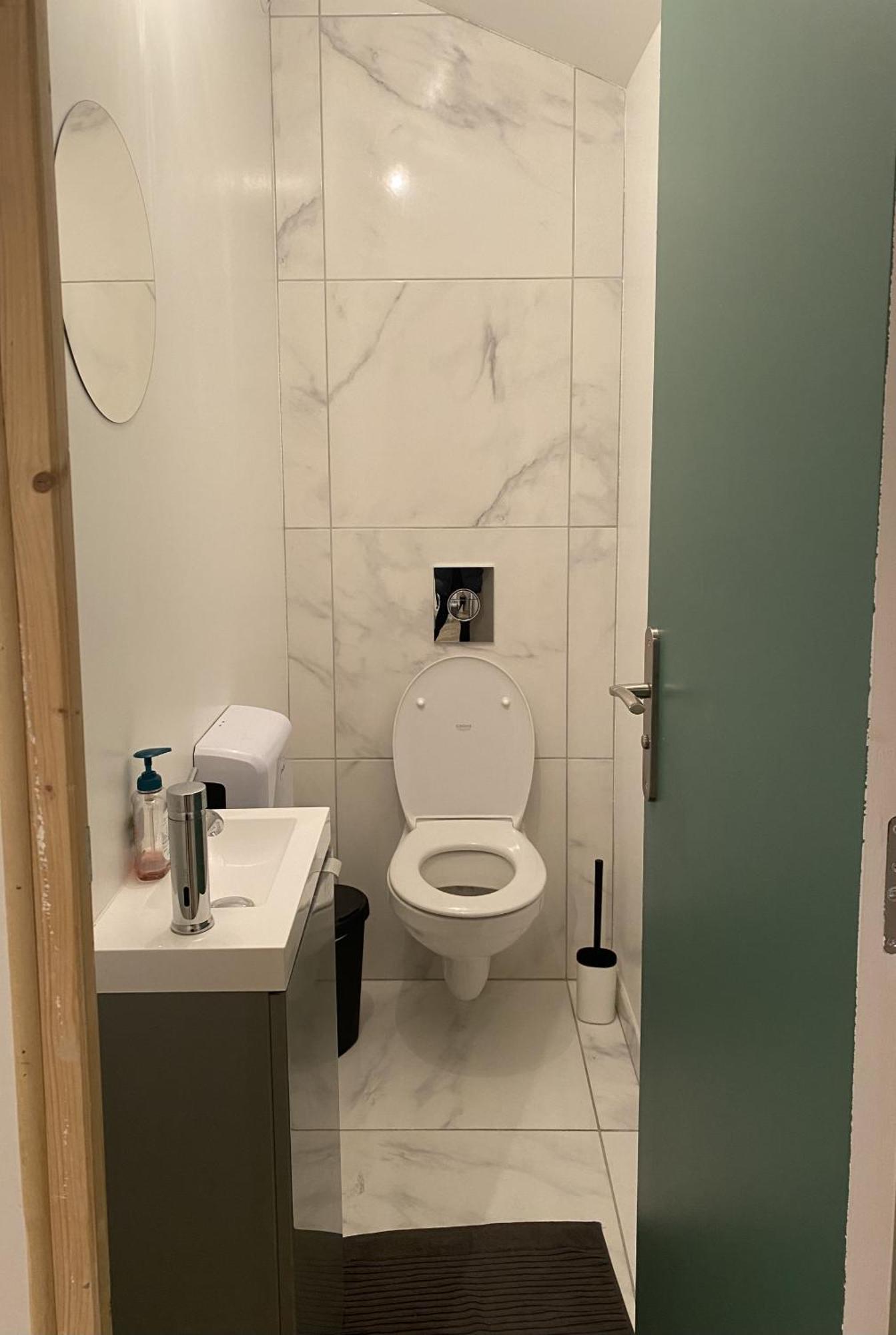 Bohobos Hostel Antibes Eksteriør bilde
